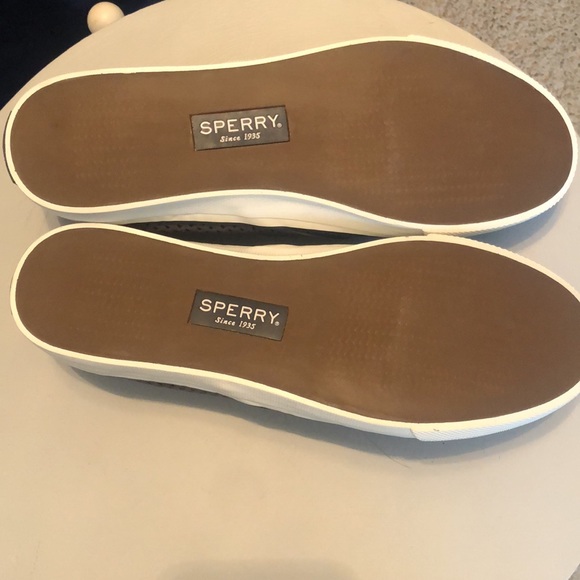 Sperry Seaside Slip On - Picture 2 of 2